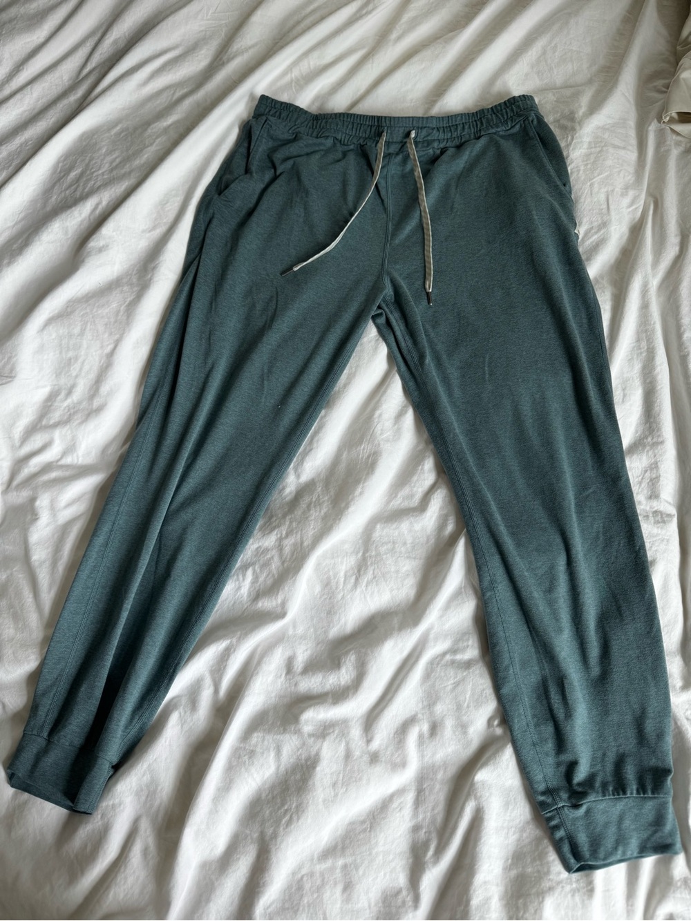 Vuori Women’s L Dark Teal Drawstring Performance Jogger Pants